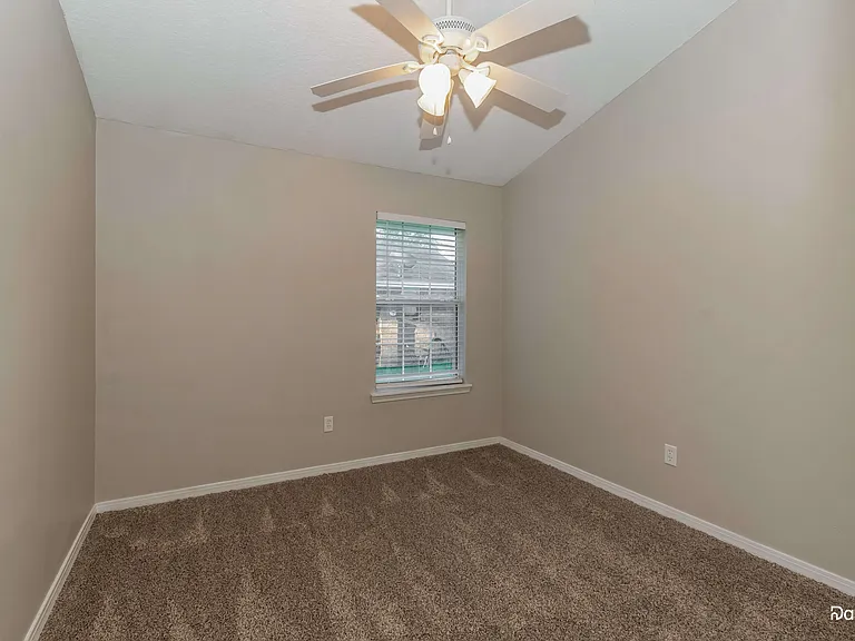 6401 Sarahs View Ct — Photo 9