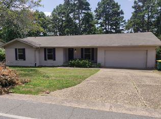 12501 Rivercrest Dr, Little Rock, AR 72212
