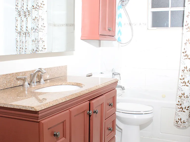 Upstairs bathroom