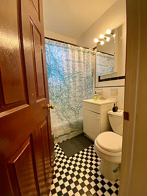 Rented by Compass | media 21