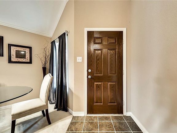 4th image of 331 Highland Glen Dr
