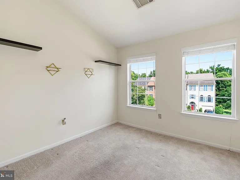 7827 Quill Point Dr — Photo 14