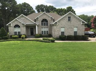 5066 Station Dr, Pegram, TN 37143