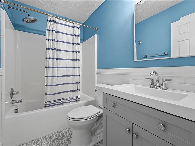 6616 Splashwater Dr — Photo 39