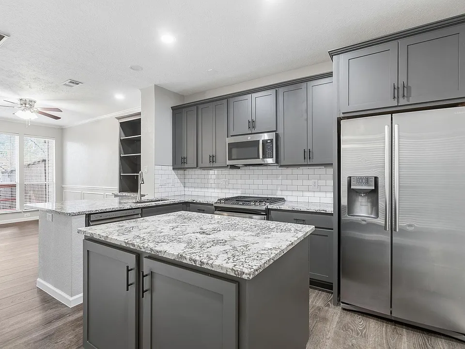 59 N Avonlea Cir