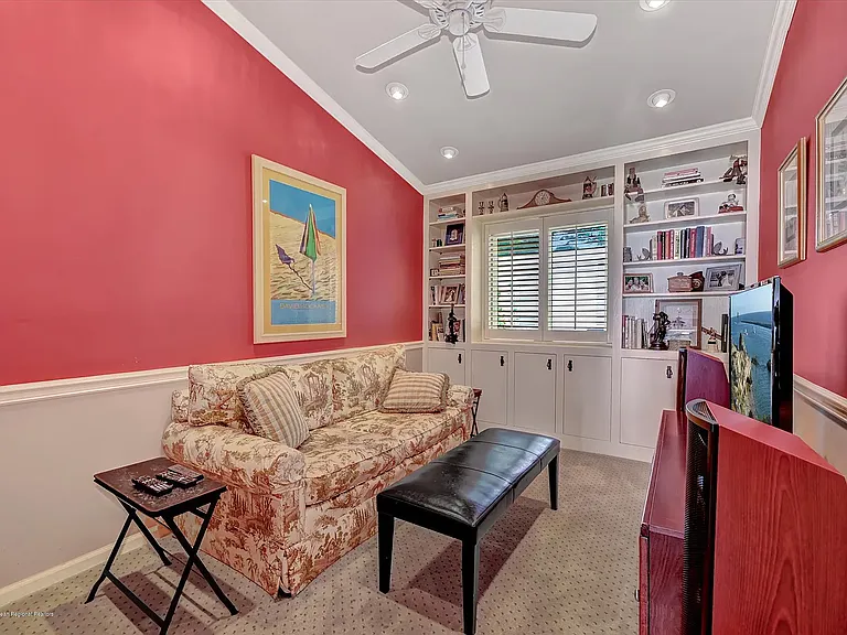 13 Helene Ct — Photo 15