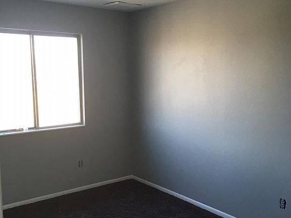 4th image of 2741 S Centerbrook Dr