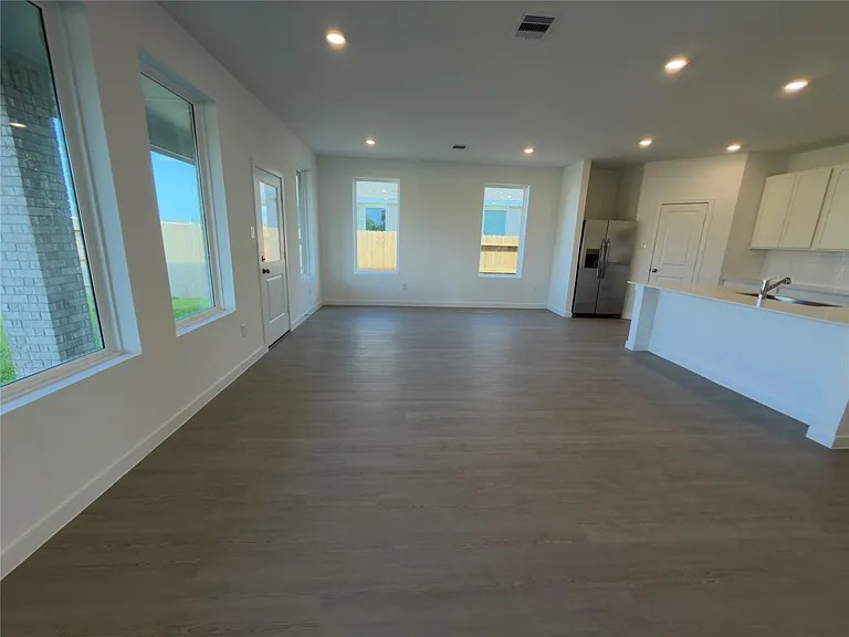 7919 Evening Emerald Dr — Photo 10