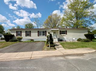 36 Brookside Way, Freehold, NJ 07728