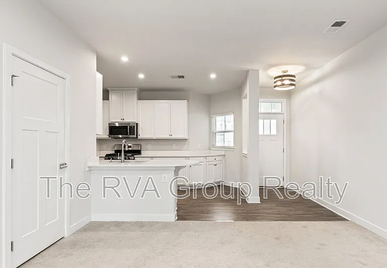 9065 Spring Green Loop — Photo 7