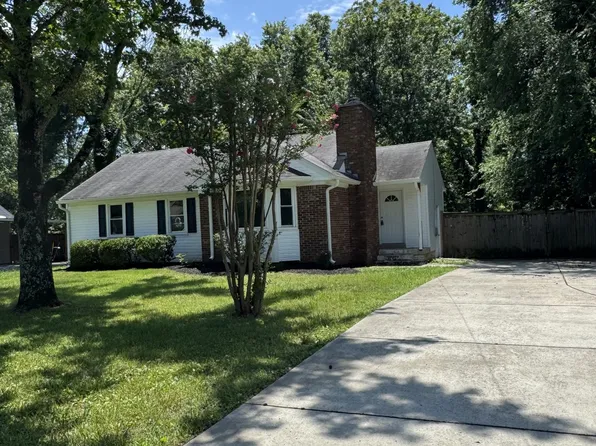 121 Sunnymeade Dr, Mount Juliet, TN 37122