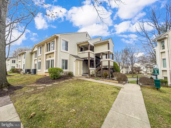 10320 Luria Commons Ct Unit 3H, Burke, VA 22015