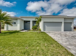 3327 SW 11th Court Cpe, Coral, FL 33914