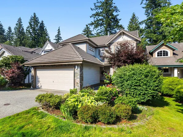 3285 Chartwell Grn, Coquitlam, BC V3E 3M9