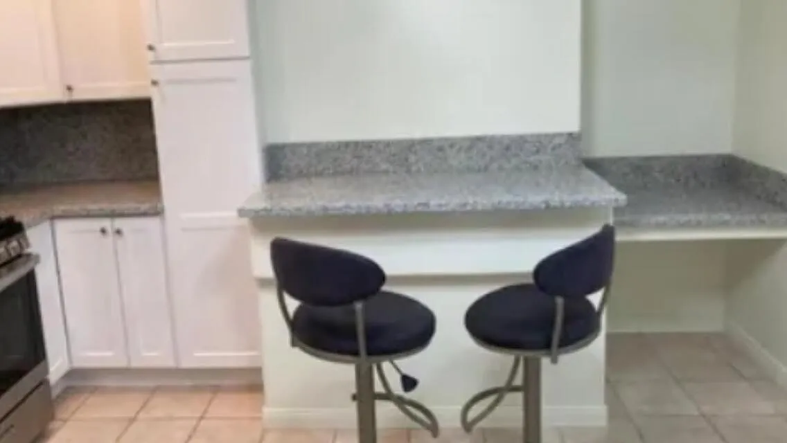 2 bed, 2.0 bath, $4,895 — Photo 4