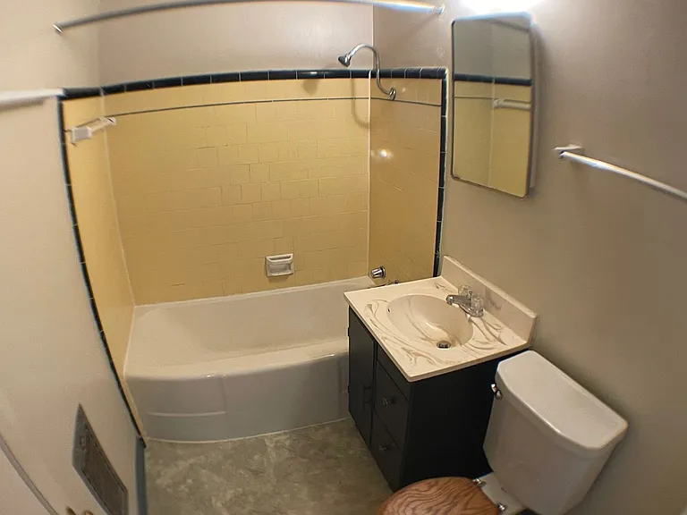 324 N San Francisco St — Photo 4