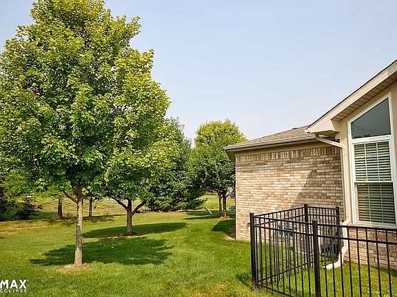 4th image of 49849 Hidden Valley Dr