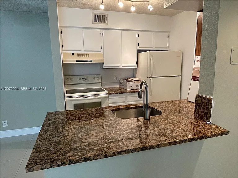 2826 S University Dr #3101 — Photo 9