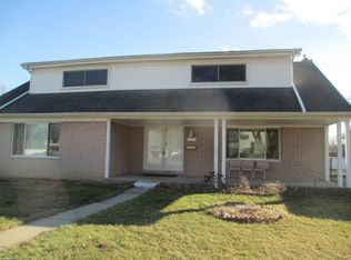 8746 Edna Dr, Warren, MI 48093