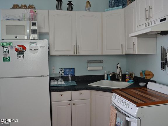 4th image of 533 A Engleside Avenue #5331