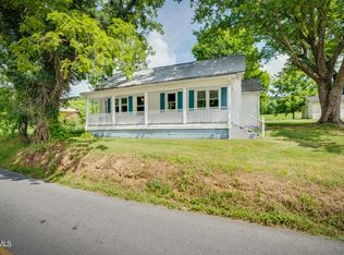 1350 Walkertown Rd, Chuckey, TN 37641