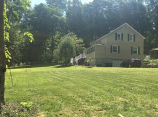 500 Bullet Hole Rd, Mahopac, NY 10541
