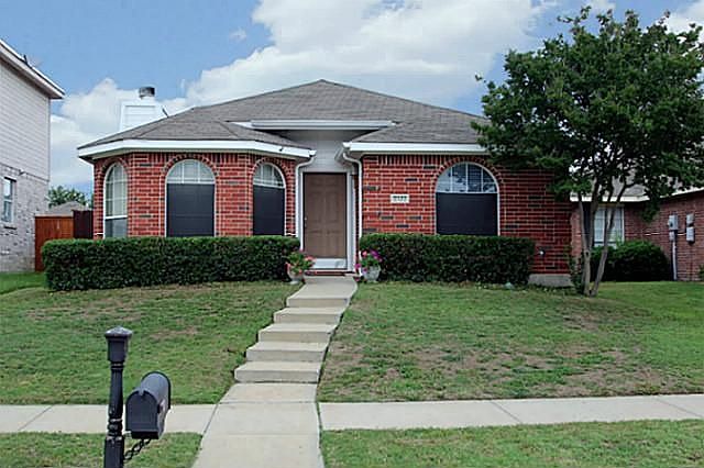 1st image of 2322 Brookview Dr