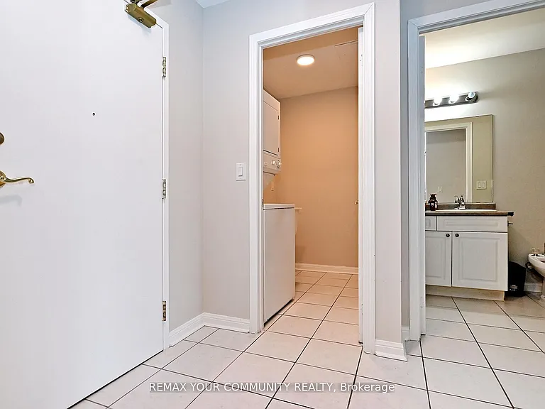 2500 Rutherford Rd #502 — Photo 18