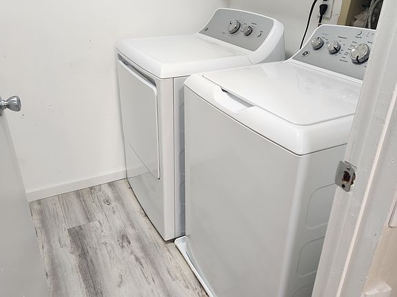 5th image of 80 Sussex Pl #80