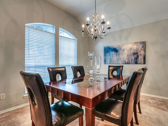 3rd image of 25914 Palmdale Estate Dr