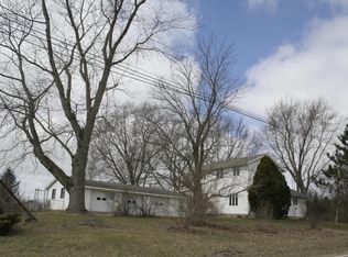 888 N Park Rd, Benton Harbor, MI 49022