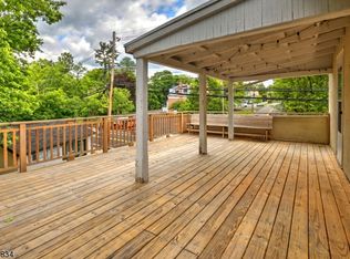 279 Main St, Peapack Gladstone Borough, NJ 07934