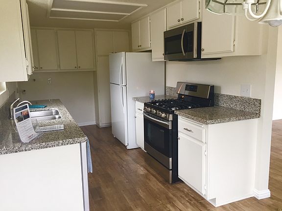 3rd image of 3157 Coral Dr