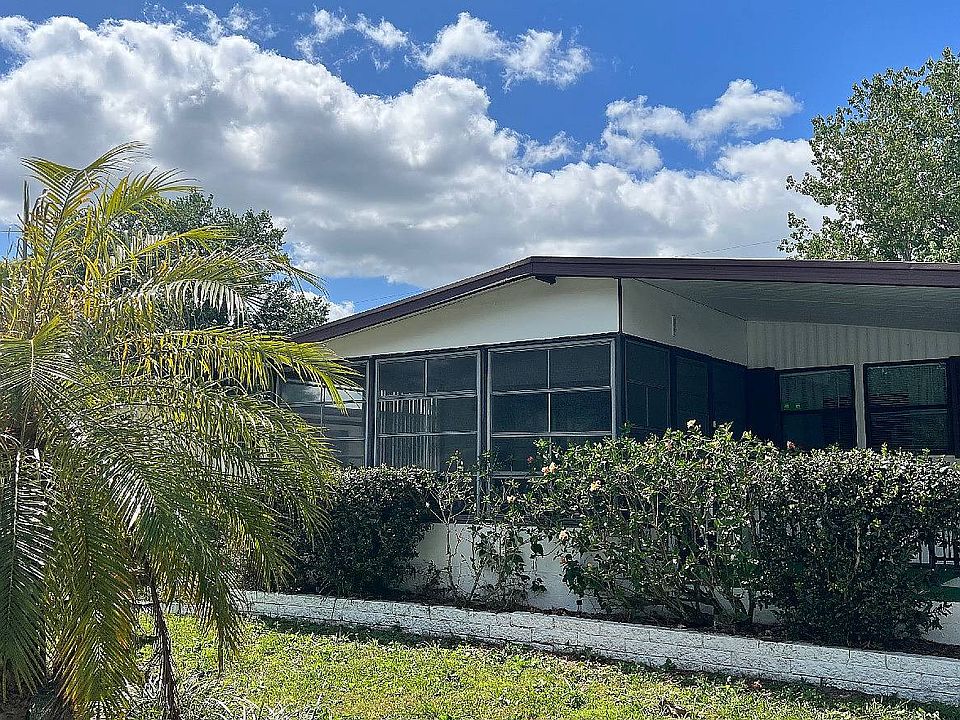 1st image of 1626 Wonderland Way
