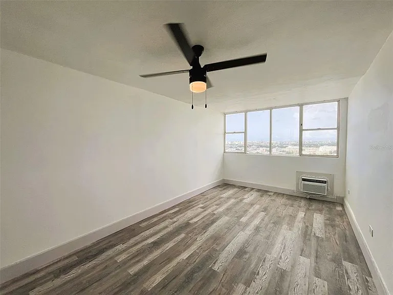 1812 Alcala #2301 — Photo 10