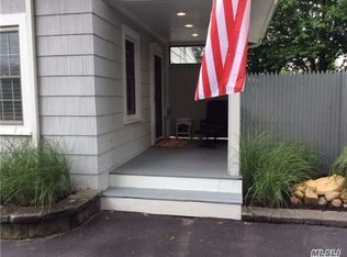 642 E Avenue Ext, Riverhead, NY 11901