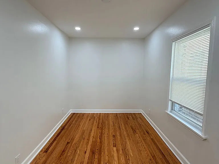 1748 N Keystone Ave — Photo 41