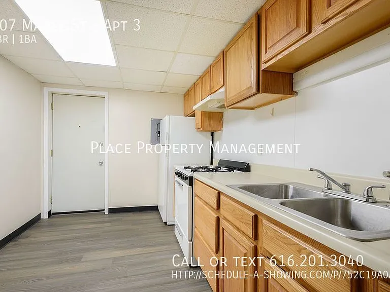 707 Maple St #3 — Photo 4