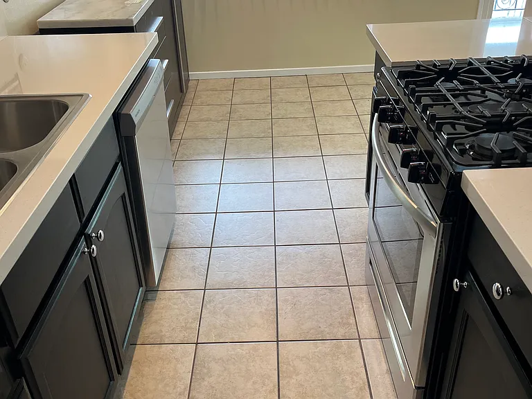 555 Hazel LLC — Photo 15