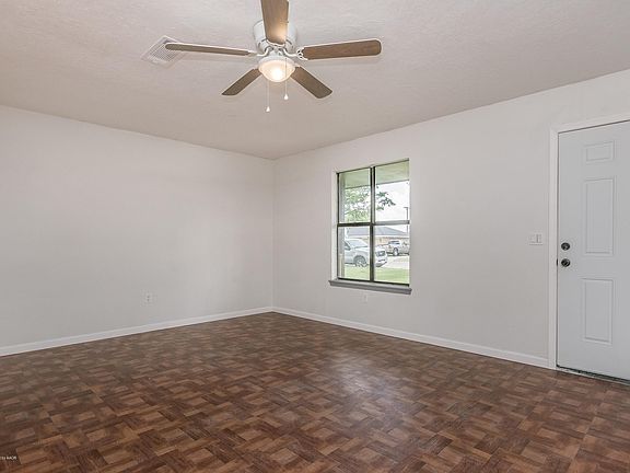 2nd image of 613 Oak Ave