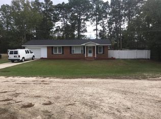 7573 Debbie St, Fayetteville, NC 28314
