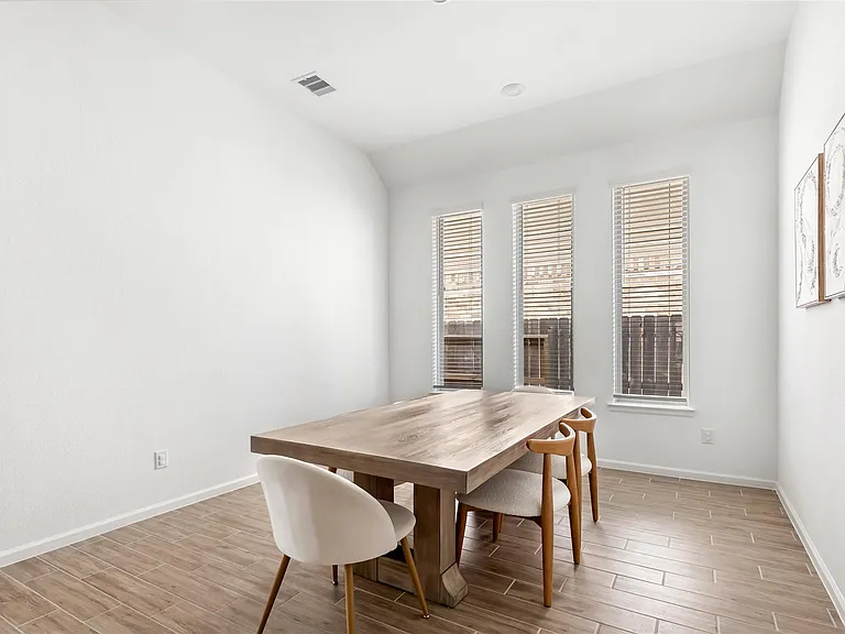 9423 Pelican Cliff Ct — Photo 4