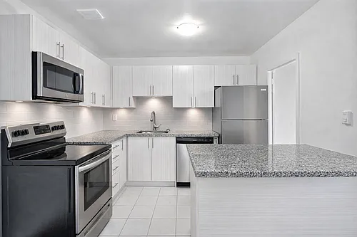51 Owen St Photo 1