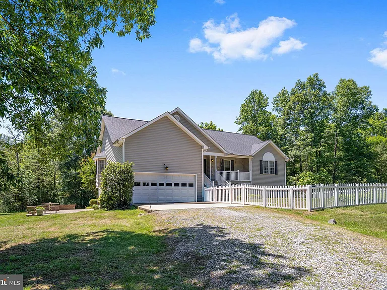 8009 Burrell Rd — Photo 49