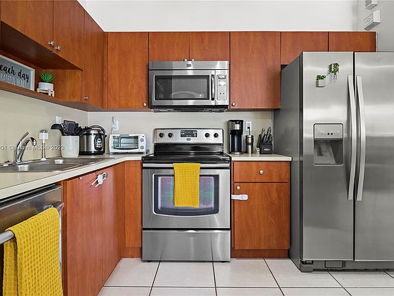 5th image of 2889 SW 129th Way #2889