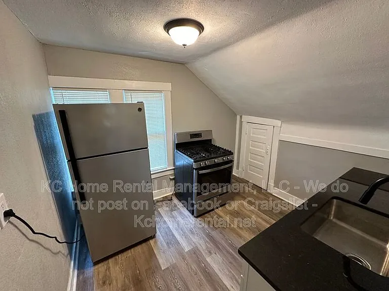 3631 Pennsylvania Ave #3 — Photo 9