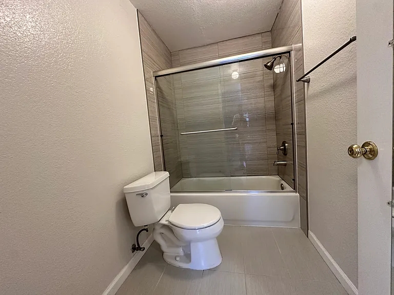 125 Hobson St #1A — Photo 2