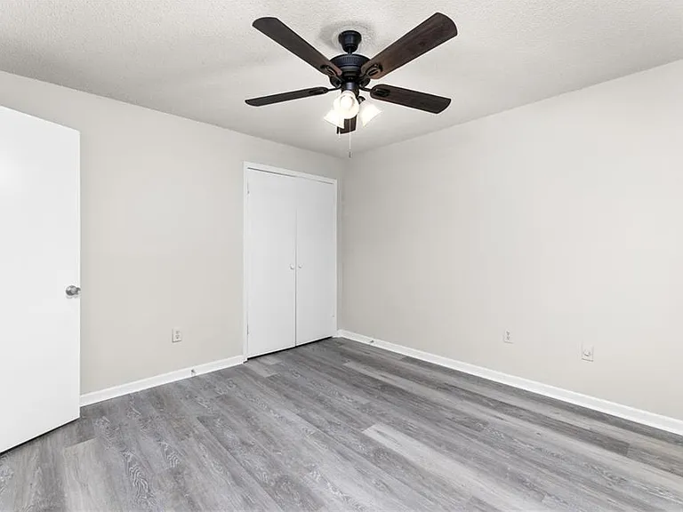 121 Mark Twain Cir — Photo 22