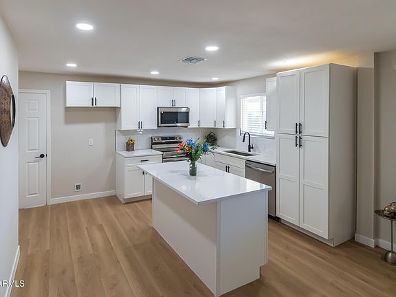 4th image of 8539 N 30TH Drive