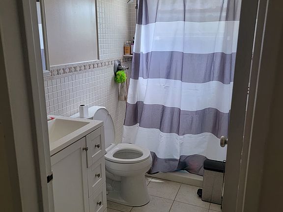 3rd image of 10 Sycamore Dr